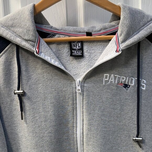 New England Patriots Throwback Lined Full Zip Hoodie Sweatshirt NFL Size Medium - Picture 2 of 8